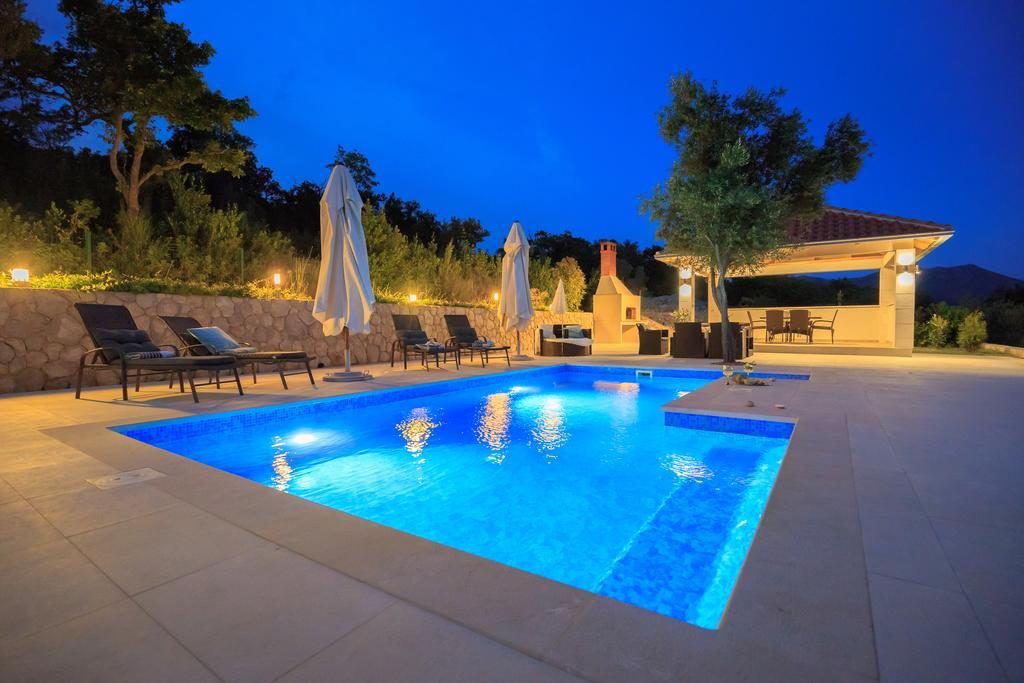 Hedera Estate, Villa Hedera VII 자톤 외부 사진